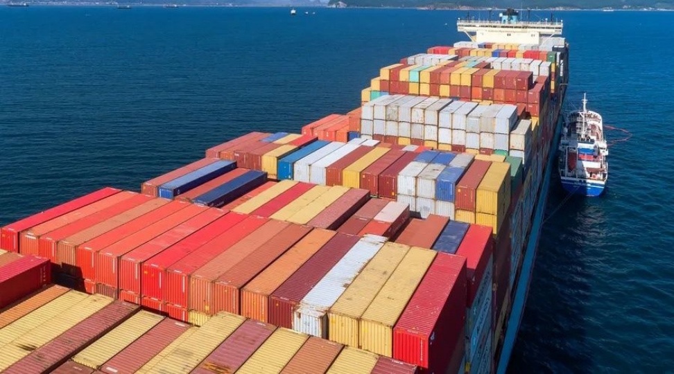 Container Multimodal Cooperative Transportation